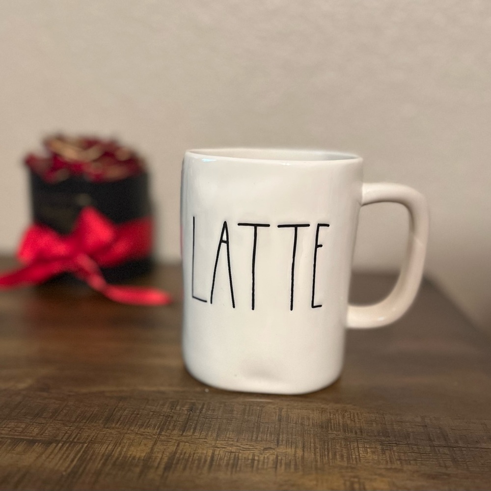 Rae Dunn Mug ☕️”Latte”